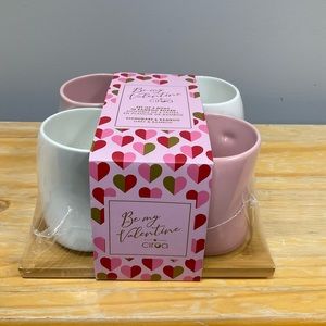 Valentines decorative mugs w/bamboo board